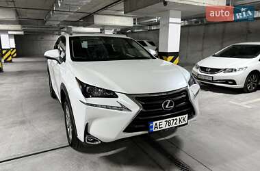 Позашляховик / Кросовер Lexus NX 2015 в 