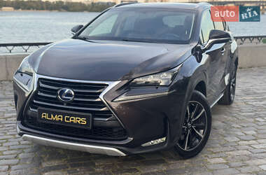 Внедорожник / Кроссовер Lexus NX 2015 в 