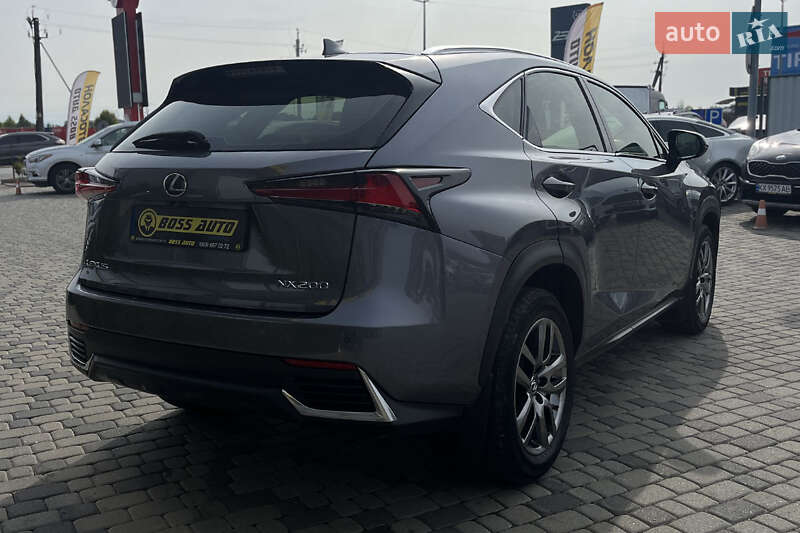 Внедорожник / Кроссовер Lexus NX 2018 в Мукачево