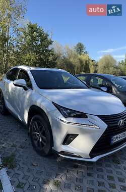 Внедорожник / Кроссовер Lexus NX 2017 в Львове