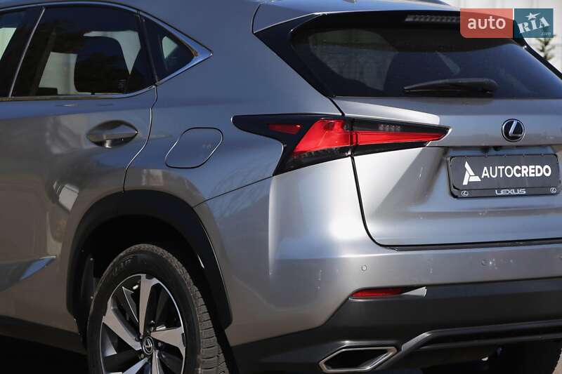 Позашляховик / Кросовер Lexus NX 2018 в Києві