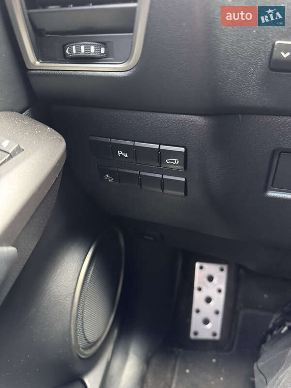 Внедорожник / Кроссовер Lexus NX 2014 в Днепре