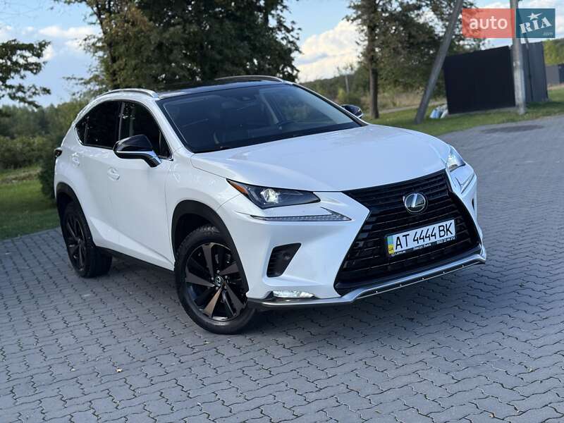 Позашляховик / Кросовер Lexus NX 2020 в Івано-Франківську