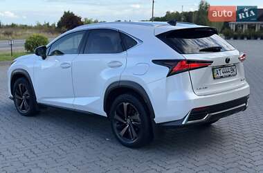 Внедорожник / Кроссовер Lexus NX 2020 в 