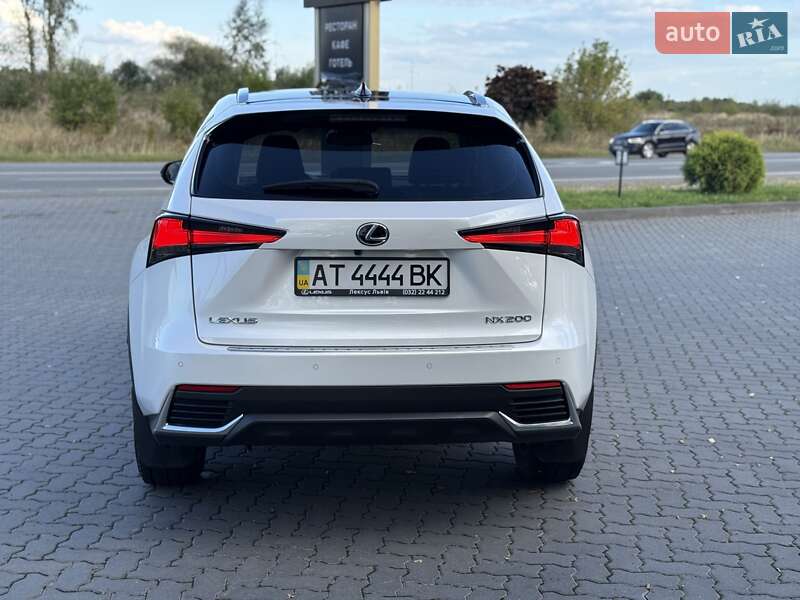 Позашляховик / Кросовер Lexus NX 2020 в Івано-Франківську