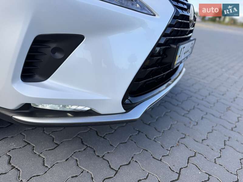 Позашляховик / Кросовер Lexus NX 2020 в Івано-Франківську