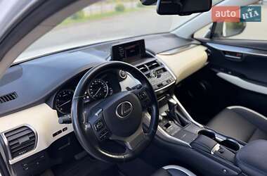 Внедорожник / Кроссовер Lexus NX 2020 в 