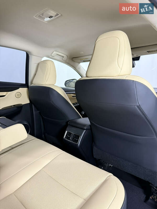 Внедорожник / Кроссовер Lexus NX 2020 в Одессе