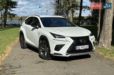 Внедорожник / Кроссовер Lexus NX 2021 в 