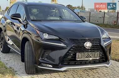 Позашляховик / Кросовер Lexus NX 2021 в 