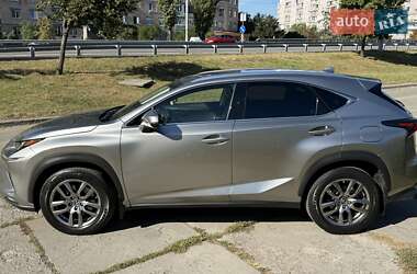 Внедорожник / Кроссовер Lexus NX 2019 в 