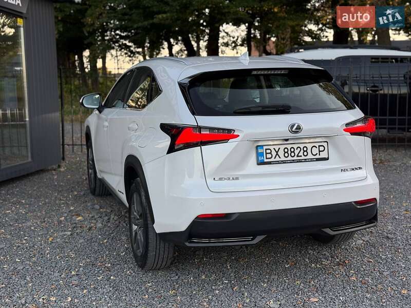 Внедорожник / Кроссовер Lexus NX 2014 в Хмельницком