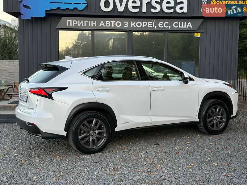 Внедорожник / Кроссовер Lexus NX 2014 в Хмельницком