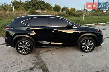 Внедорожник / Кроссовер Lexus NX 2017 в 