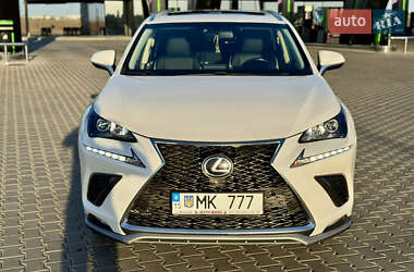 Позашляховик / Кросовер Lexus NX 2015 в 