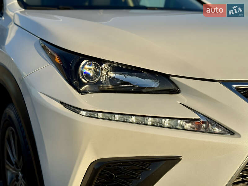Позашляховик / Кросовер Lexus NX 2015 в Миколаєві