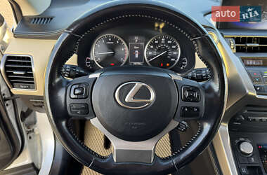Позашляховик / Кросовер Lexus NX 2015 в 