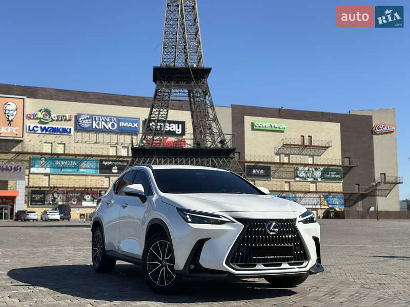Внедорожник / Кроссовер Lexus NX 2022 в 