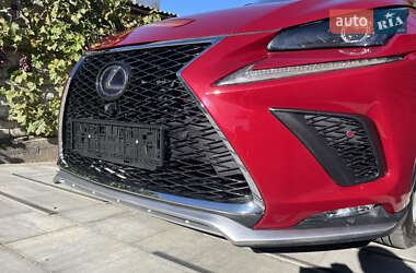 Позашляховик / Кросовер Lexus NX 2020 в 