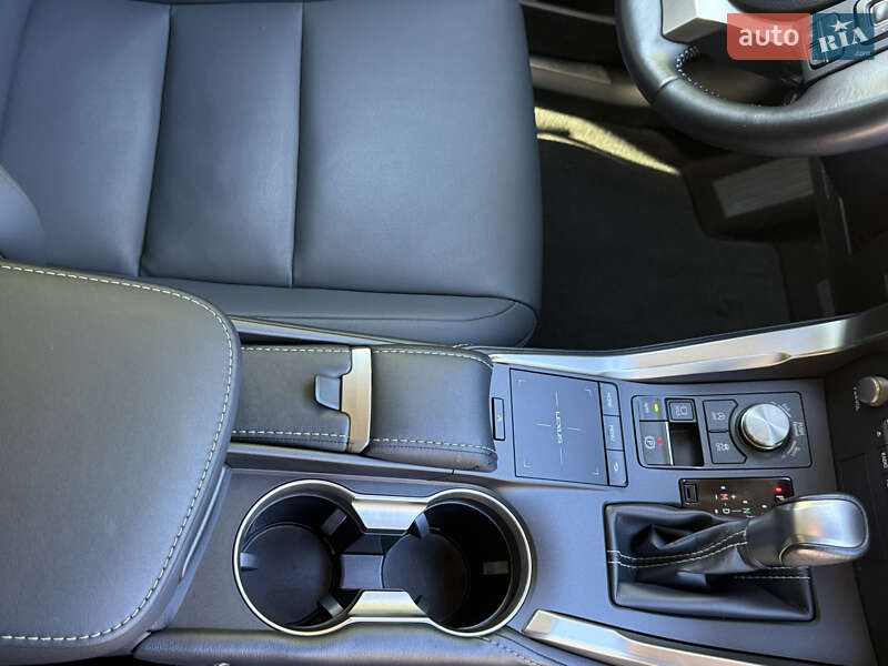 Внедорожник / Кроссовер Lexus NX 2020 в Умани