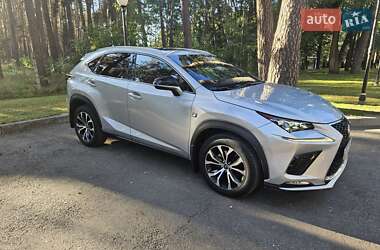 Позашляховик / Кросовер Lexus NX 2016 в Чернігові