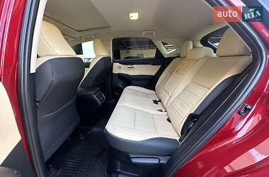 Позашляховик / Кросовер Lexus NX 2019 в 
