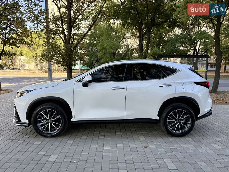 Внедорожник / Кроссовер Lexus NX 2023 в Одессе