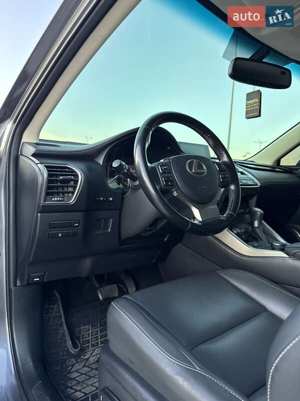 Внедорожник / Кроссовер Lexus NX 2016 в Виннице