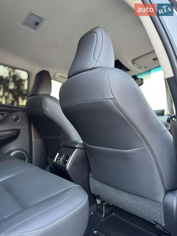 Внедорожник / Кроссовер Lexus NX 2016 в Виннице