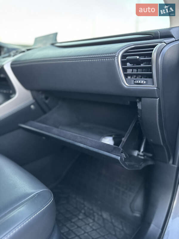 Внедорожник / Кроссовер Lexus NX 2016 в Виннице