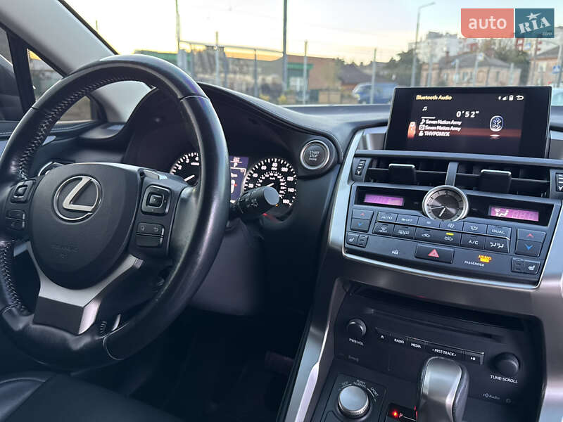 Внедорожник / Кроссовер Lexus NX 2016 в Виннице