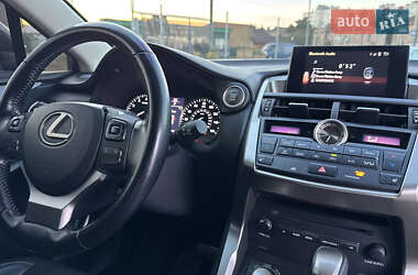 Внедорожник / Кроссовер Lexus NX 2016 в 
