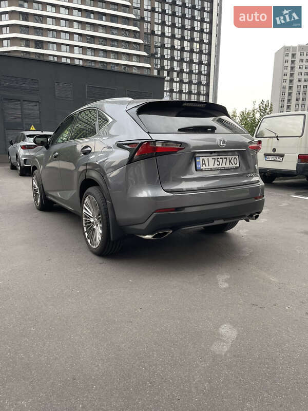 Позашляховик / Кросовер Lexus NX 2015 в Києві
