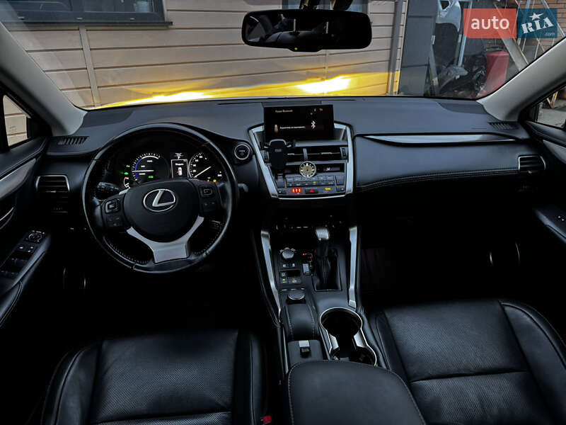 Внедорожник / Кроссовер Lexus NX 2015 в Киеве