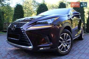 Позашляховик / Кросовер Lexus NX 2017 в 