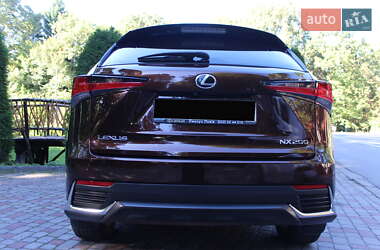 Позашляховик / Кросовер Lexus NX 2017 в 