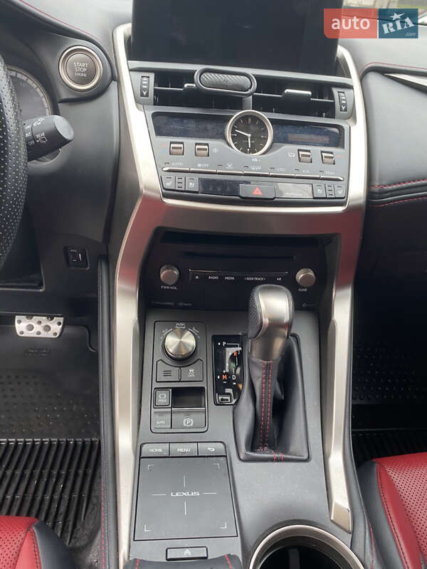 Позашляховик / Кросовер Lexus NX 2020 в Львові