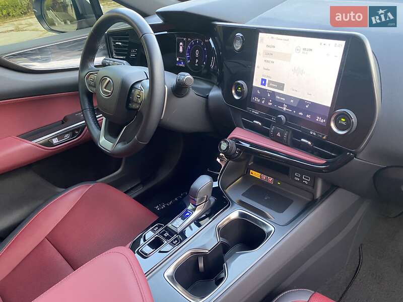 Внедорожник / Кроссовер Lexus NX 2021 в Киеве