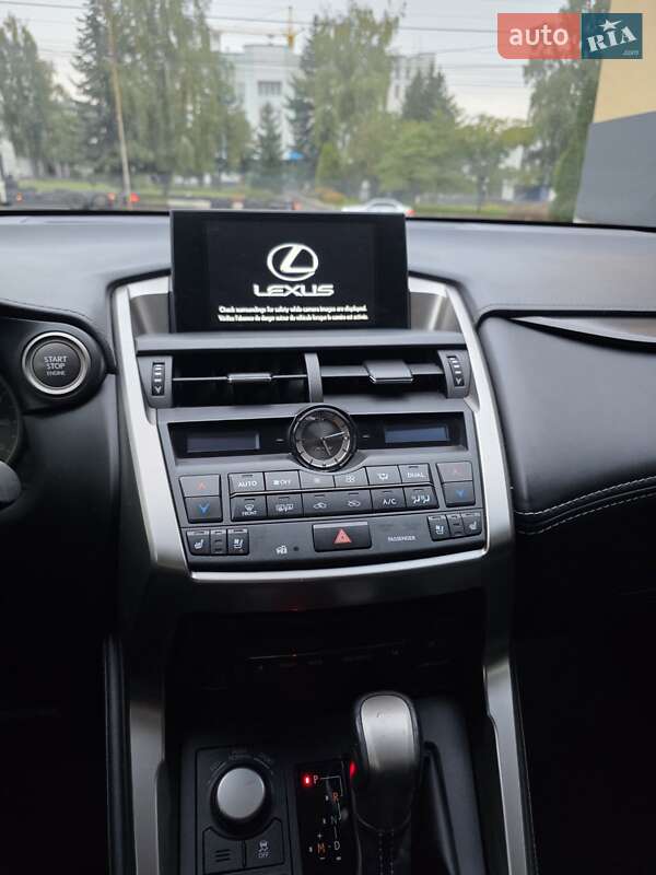 Внедорожник / Кроссовер Lexus NX 2014 в Хмельницком