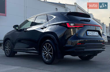 Внедорожник / Кроссовер Lexus NX 2022 в 