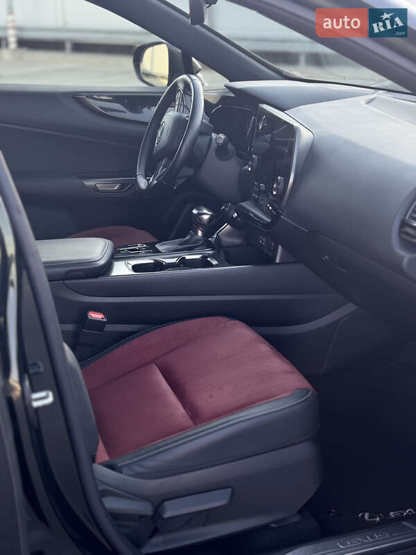 Внедорожник / Кроссовер Lexus NX 2022 в Киеве