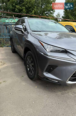 Внедорожник / Кроссовер Lexus NX 2017 в 