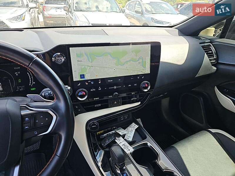 Позашляховик / Кросовер Lexus NX 2023 в Івано-Франківську