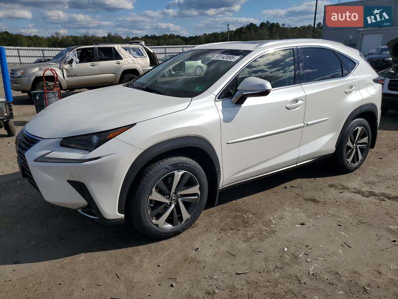 Внедорожник / Кроссовер Lexus NX 2018 в 