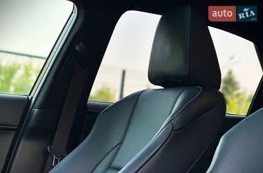 Позашляховик / Кросовер Lexus NX 2017 в 