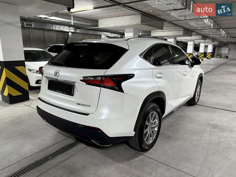 Позашляховик / Кросовер Lexus NX 2015 в Дніпрі