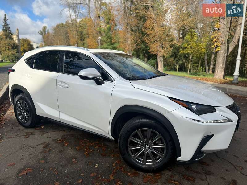 Внедорожник / Кроссовер Lexus NX 2018 в Киеве