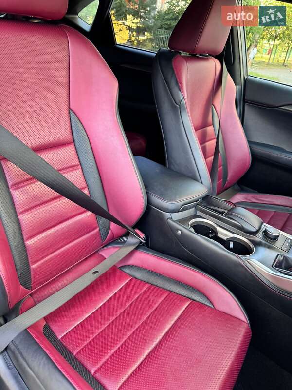 Внедорожник / Кроссовер Lexus NX 2016 в Ивано-Франковске