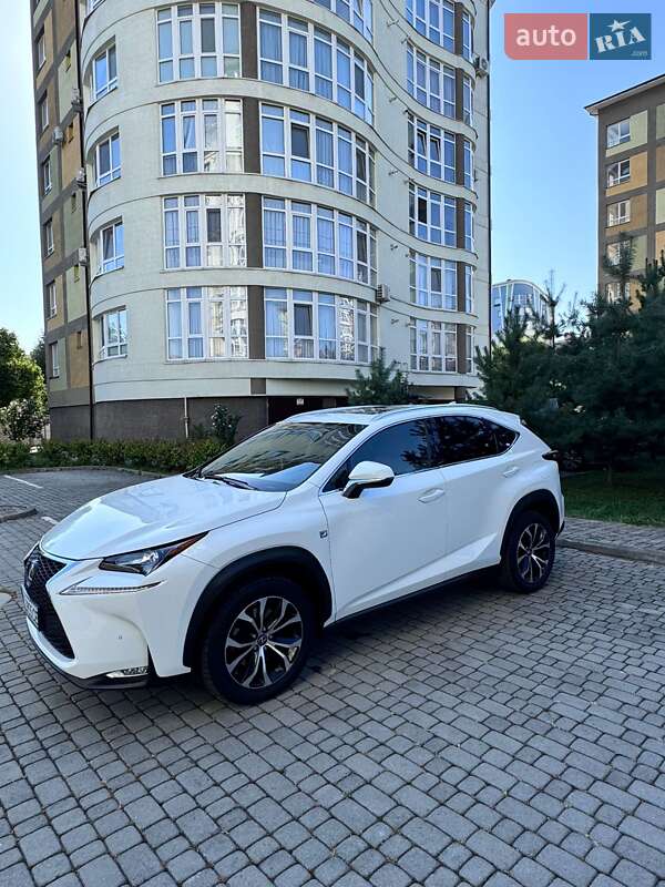 Внедорожник / Кроссовер Lexus NX 2016 в Ивано-Франковске