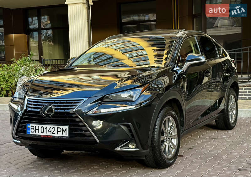 Lexus NX 2021